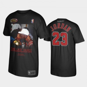 Men Michael Jordan #23 The Last Dance Bulls Finals Champs photo with Best Mom Black Chicago Bulls T-Shirt 216554-839
